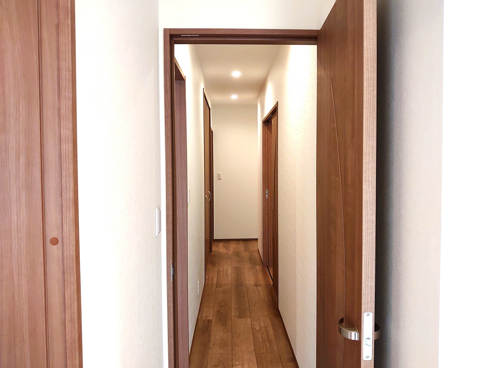 福島リペア-床鳴り・建具・アルミサッシ等住まいのキズ補修なら 住宅イメージ写真